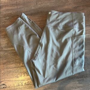 Victoria's Secret Gray Ankle Pants